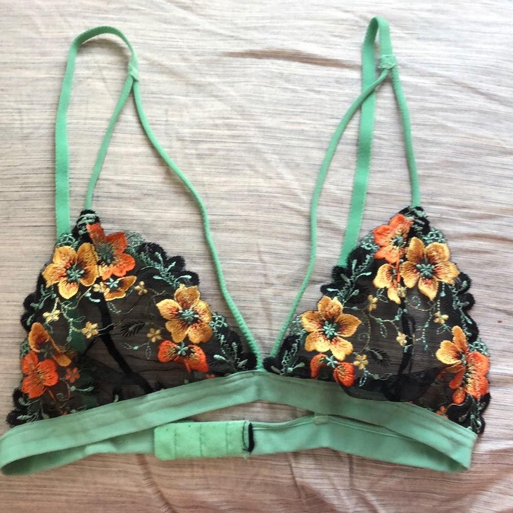 Floral strappy bralette
